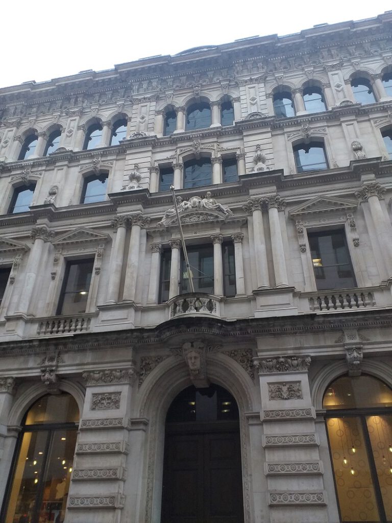 35, Gracechurch Street, one of the first office buildings erected only to be rented out to tenants